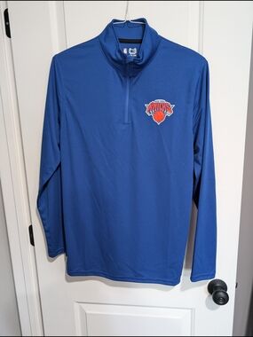New York Knicks Men's Blue Quarter-Zip Pullover